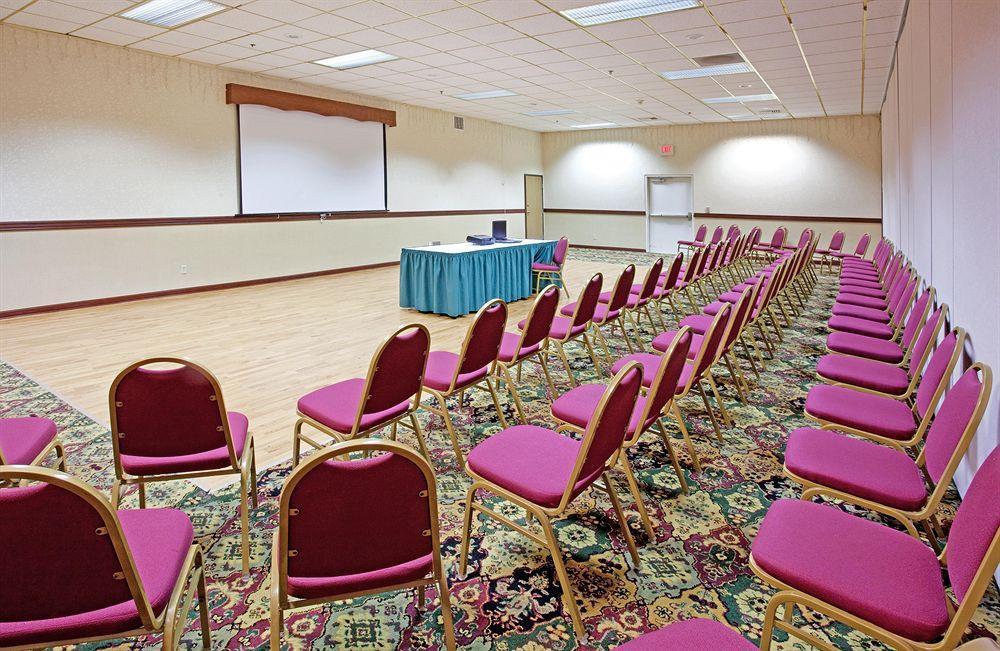 Country Inn & Suites By Radisson, Sidney, Ne Einrichtungen foto